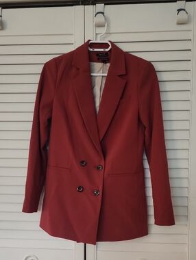 RW&CO. Women's Double-Breasted Blazer in Brick Red